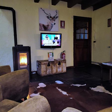 Hostal Plaza Garós Hotel Kültér fotó